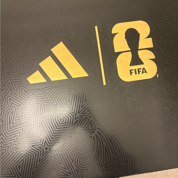 ADIDAS FIFA WORLD CUP HISTORICAL MINI BALL SET - Picture 2 of 7
